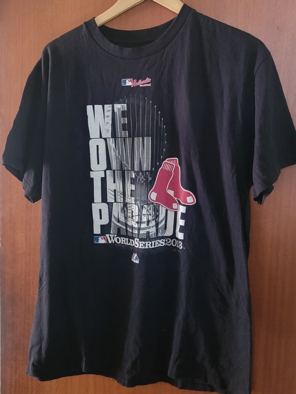 Majestic Boston Red Sox 2013 World Series "We Own the Parade" Shirt - Black L